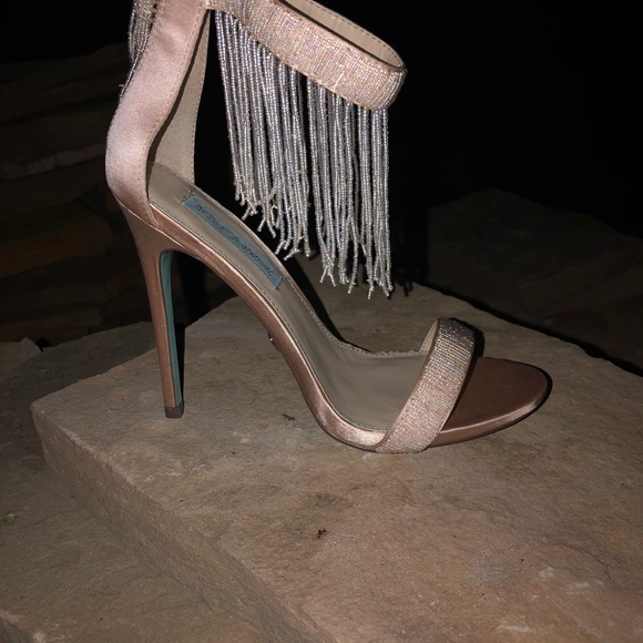 Stunning  Betsey Johnson heels - Picture 6 of 6